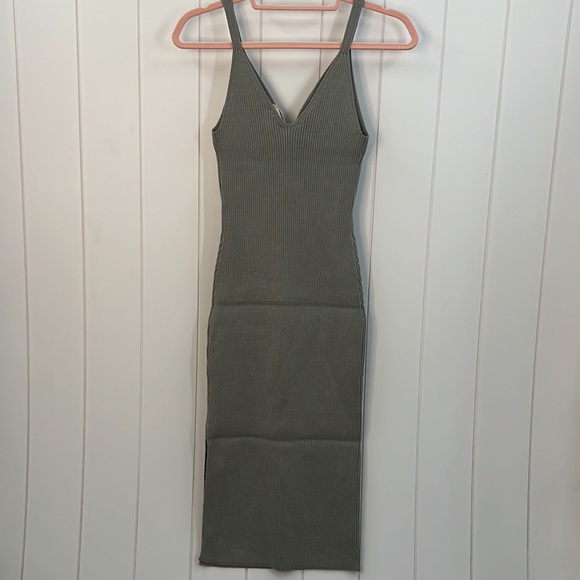 🆕Hem & Thread Ribbed Cami Dress Twist Front Detail S,M & Large Sizes Available - Picture 7 of 8